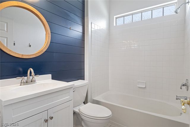 327 Carlisle Crossing Street, Las Vegas, NV 89138