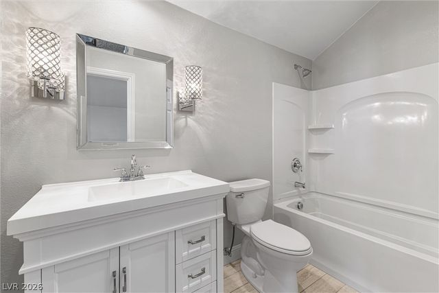 327 Carlisle Crossing Street, Las Vegas, NV 89138
