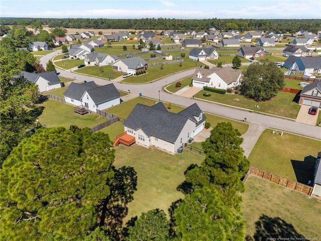 352 Wood Valley Lane, Raeford, NC 28376