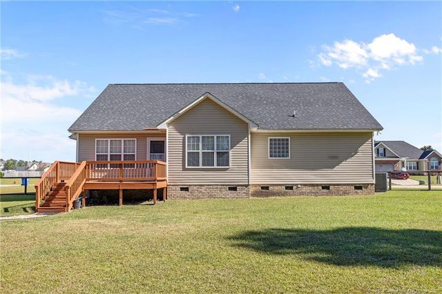 352 Wood Valley Lane, Raeford, NC 28376