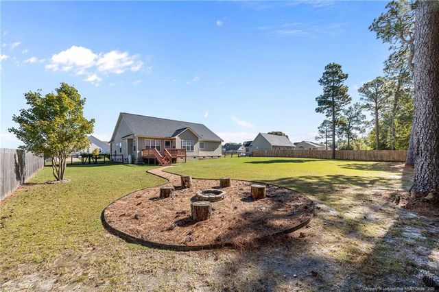 352 Wood Valley Lane, Raeford, NC 28376