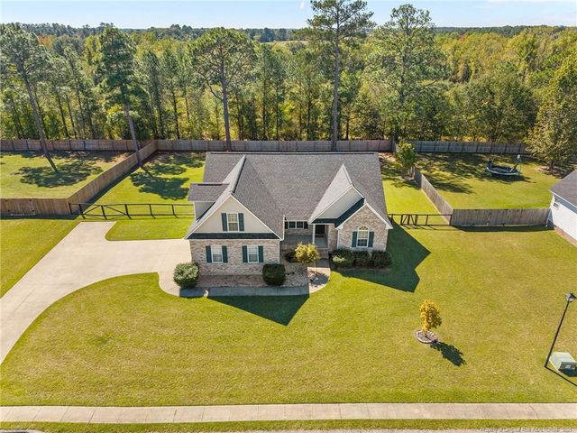 352 Wood Valley Lane, Raeford, NC 28376