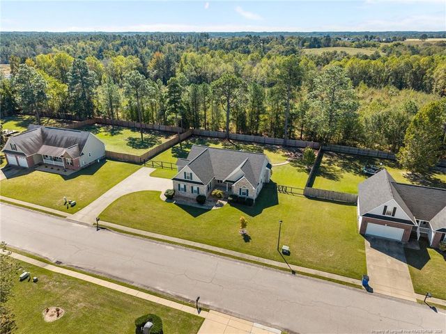 352 Wood Valley Lane, Raeford, NC 28376