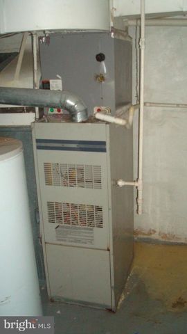 3127 RAVENWOOD AVE, Baltimore, MD 21213