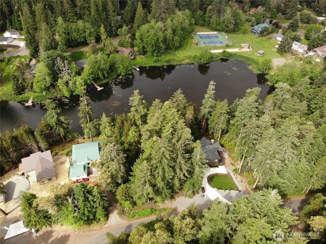 11018 Mathews Way, Anderson Island, WA 98303