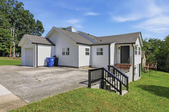1500 Greenwood Road, Chattanooga, TN 37411