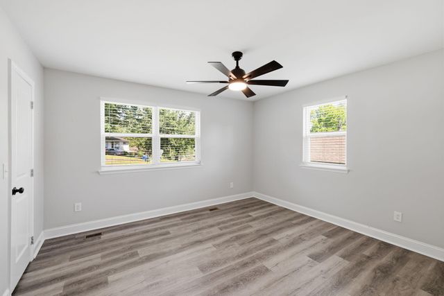 1500 Greenwood Road, Chattanooga, TN 37411