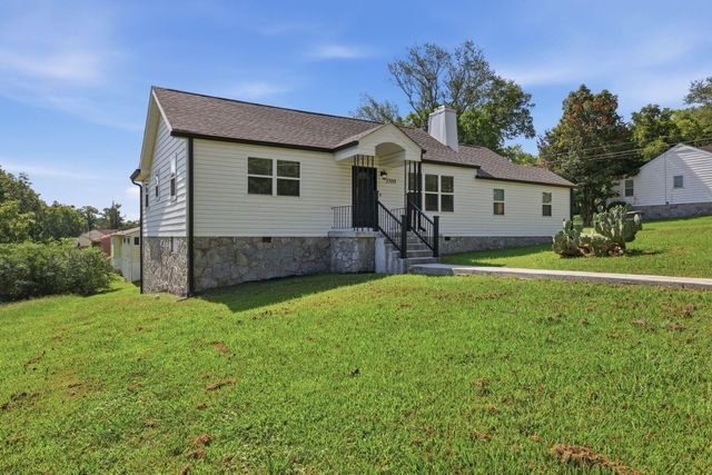 1500 Greenwood Road, Chattanooga, TN 37411