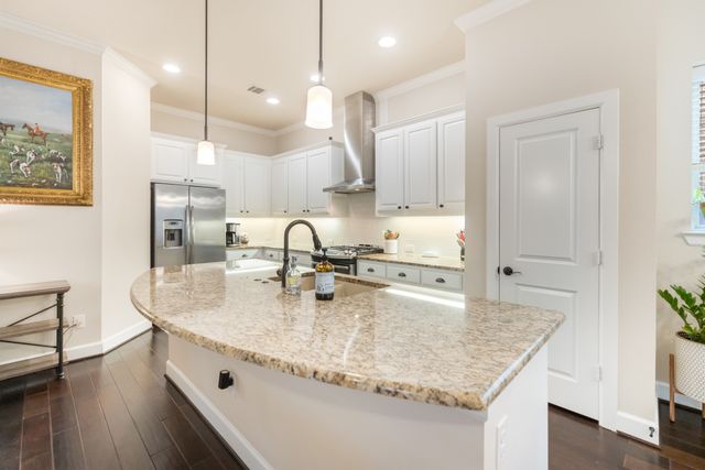 904 Enchanted Wood Drive, Arlington, TX 76005