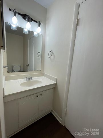 4605 Coronado Drive D, Charlotte, NC 28212