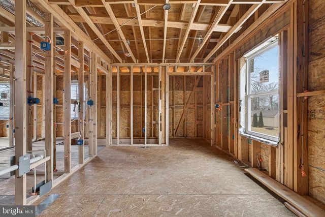 5 OAKDALE AVE, Aberdeen, MD 21001