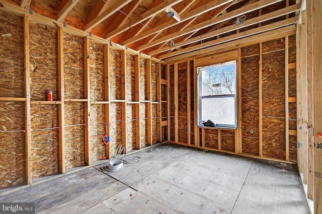 5 OAKDALE AVE, Aberdeen, MD 21001