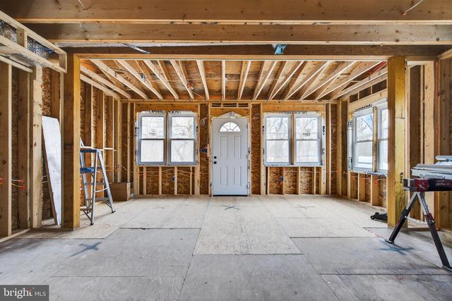 5 OAKDALE AVE, Aberdeen, MD 21001