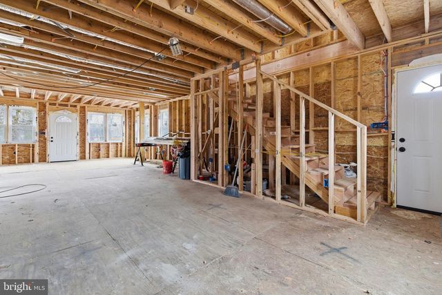 5 OAKDALE AVE, Aberdeen, MD 21001