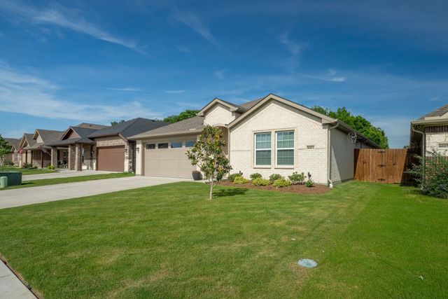 8003 Scott Lane, Greenville, TX 75402