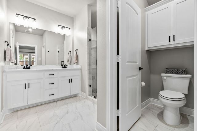 8003 Scott Lane, Greenville, TX 75402