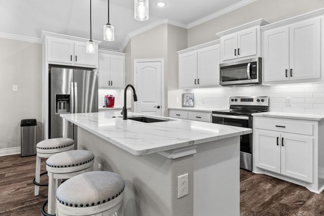 8003 Scott Lane, Greenville, TX 75402