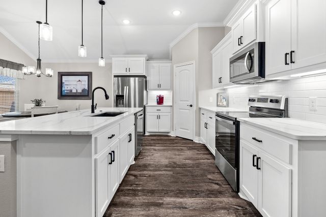 8003 Scott Lane, Greenville, TX 75402