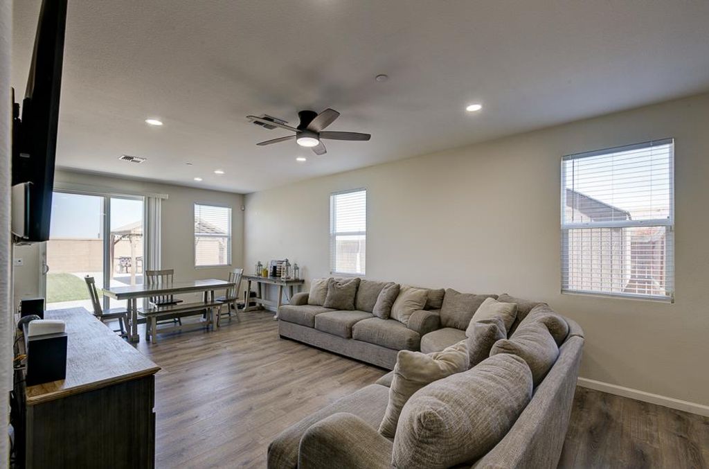 Image 13 of property listing at 3609 Pacifica Drive, Madera, CA 93637