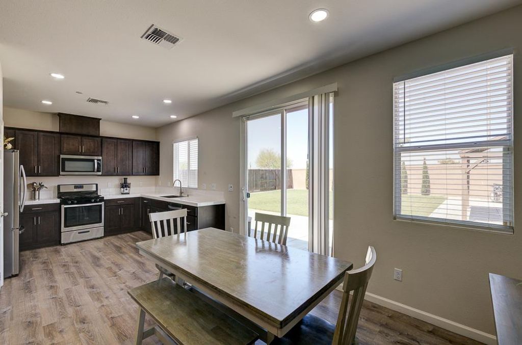 Image 16 of property listing at 3609 Pacifica Drive, Madera, CA 93637