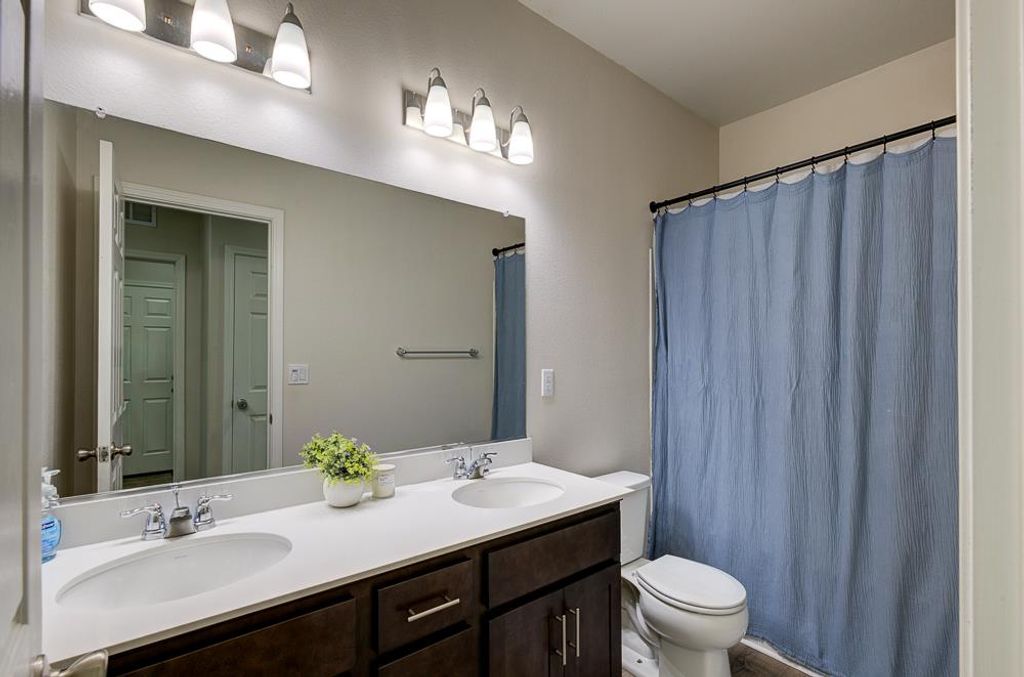 Image 25 of property listing at 3609 Pacifica Drive, Madera, CA 93637