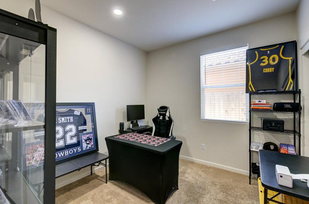 Image 27 of property listing at 3609 Pacifica Drive, Madera, CA 93637