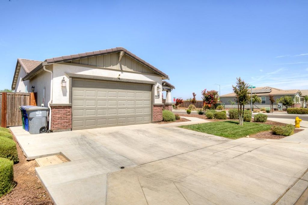 Image 31 of property listing at 3609 Pacifica Drive, Madera, CA 93637