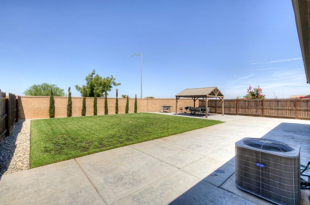 Image 5 of property listing at 3609 Pacifica Drive, Madera, CA 93637