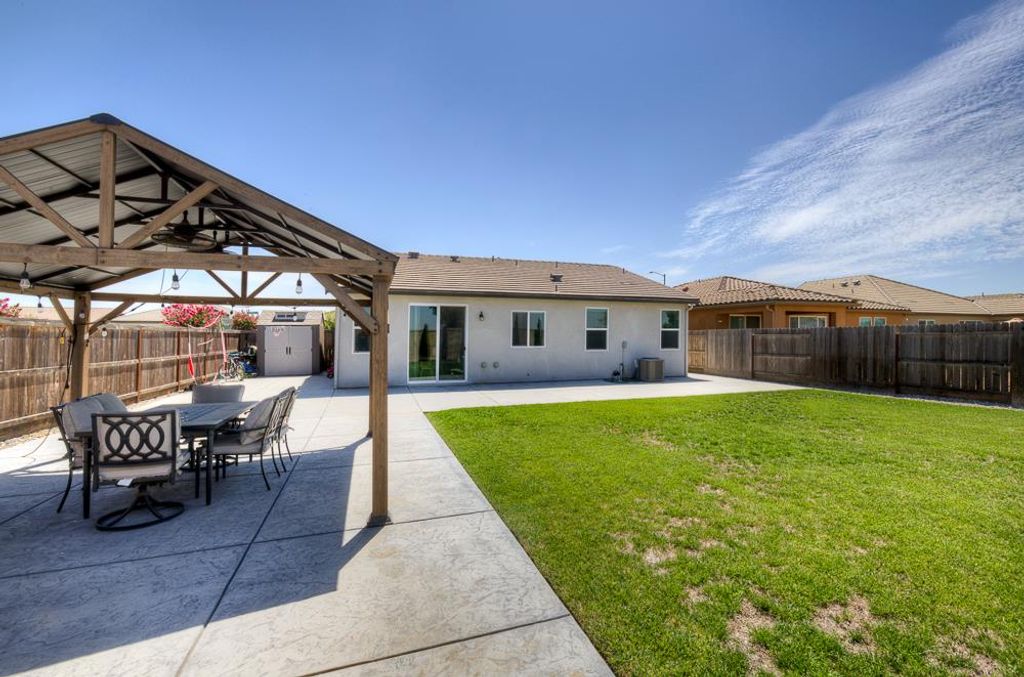 Image 7 of property listing at 3609 Pacifica Drive, Madera, CA 93637
