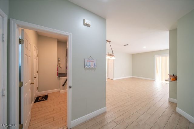 2122 SW 29th TER, Cape Coral, FL 33914