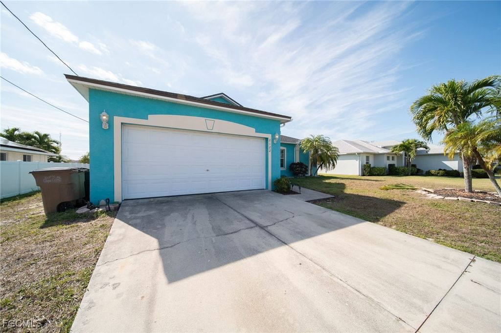 2122 SW 29th TER, Cape Coral, FL 33914