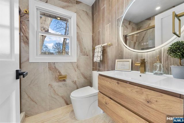 94 Madison Avenue, Dumont, NJ 07628