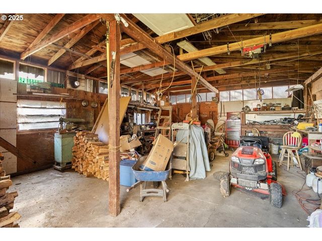 3620 HAPPY VALLEY Rd, Roseburg, OR 97471