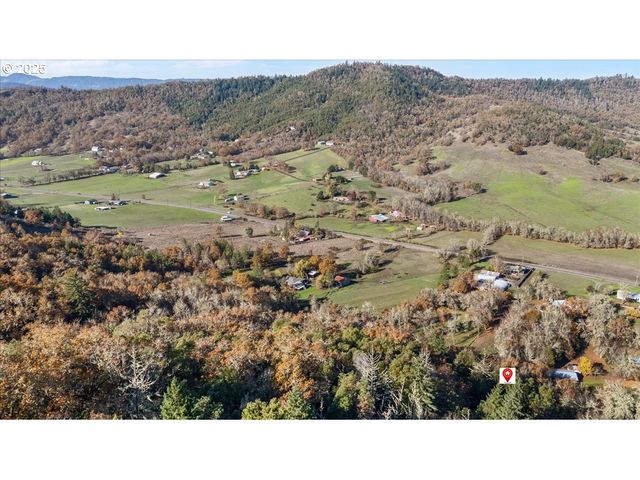 3620 HAPPY VALLEY Rd, Roseburg, OR 97471