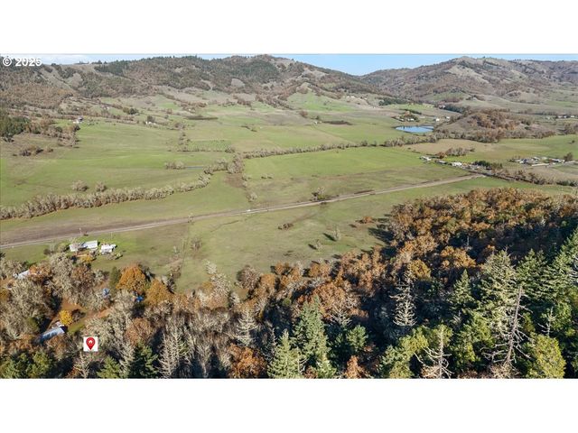 3620 HAPPY VALLEY Rd, Roseburg, OR 97471