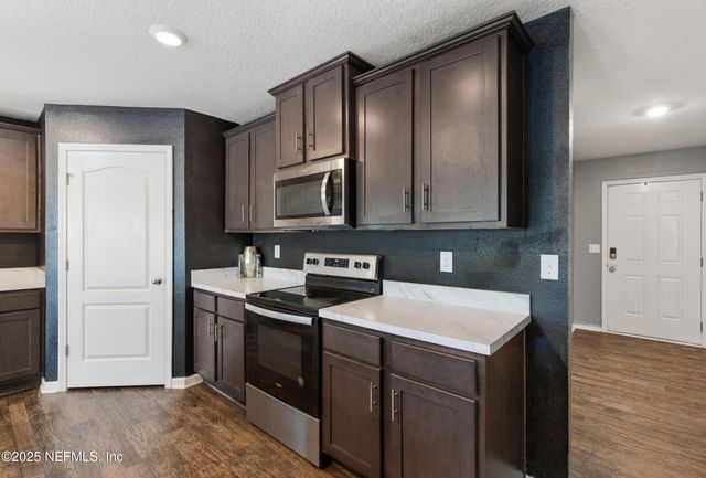 3404 GARDEN BROOK Road, Jacksonville, FL 32208