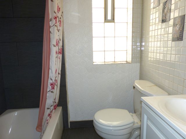 1617 W 38th Place, Chicago, IL 60609