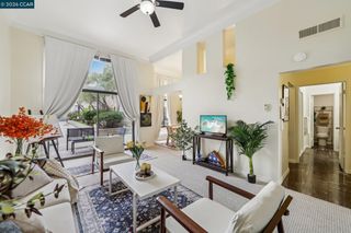 470 N Civic Dr 308, Walnut Creek, CA 94596