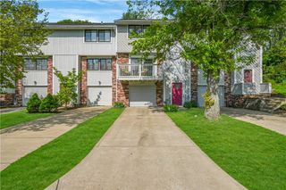 1004 Ryeland Ct, South Fayette, PA 15017