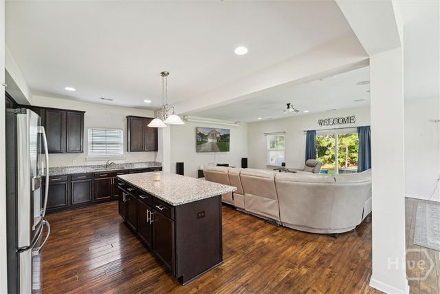 126 Waverly Way, Savannah, GA 31407