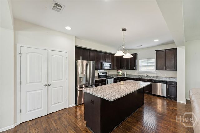 126 Waverly Way, Savannah, GA 31407