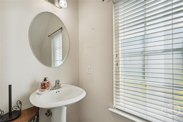 126 Waverly Way, Savannah, GA 31407