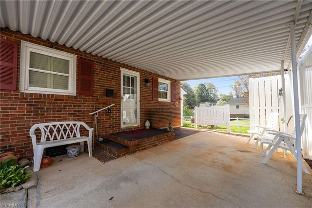 403 Eden Court, Graham, NC 27253