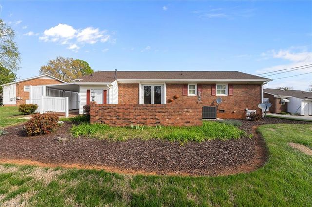 403 Eden Court, Graham, NC 27253