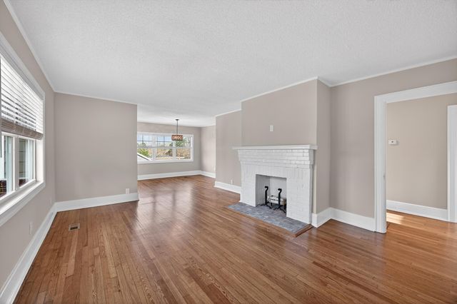 1306 Springview Drive, Chattanooga, TN 37421