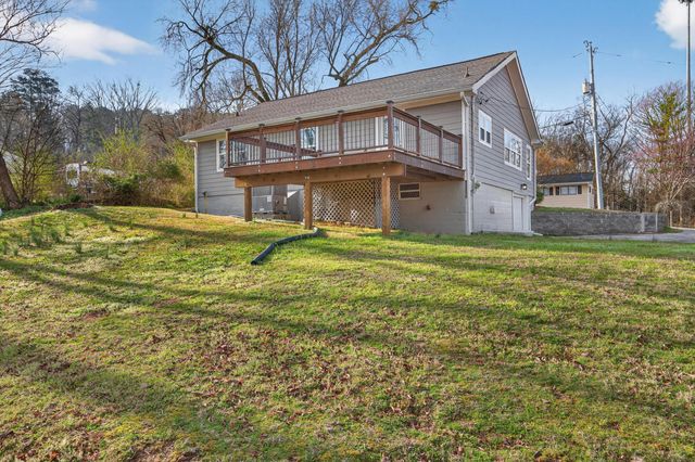 1306 Springview Drive, Chattanooga, TN 37421