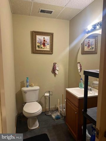 174 N BROADWAY, Pennsville, NJ 08070