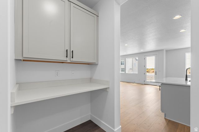 3803 W 2350 N, Clinton, UT 84015