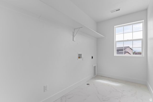 3803 W 2350 N, Clinton, UT 84015