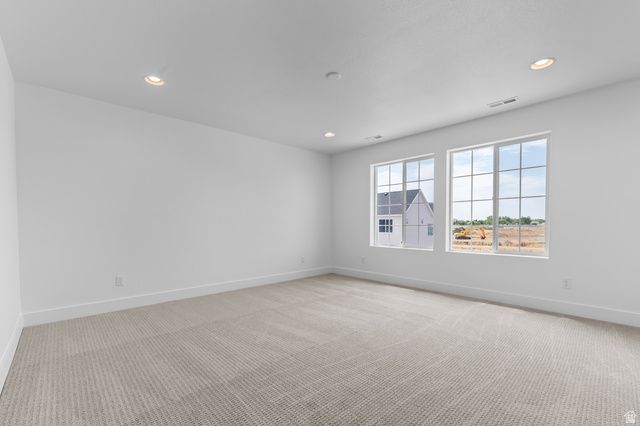 3803 W 2350 N, Clinton, UT 84015